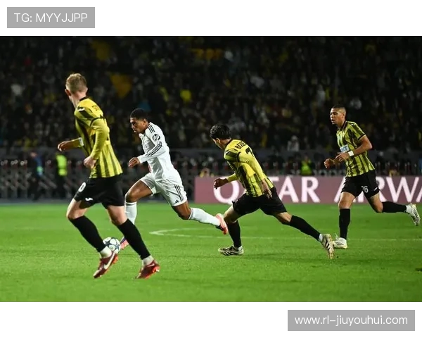 全面解析足球比赛中提高射门破门成功率的关键训练与实用技巧方法探